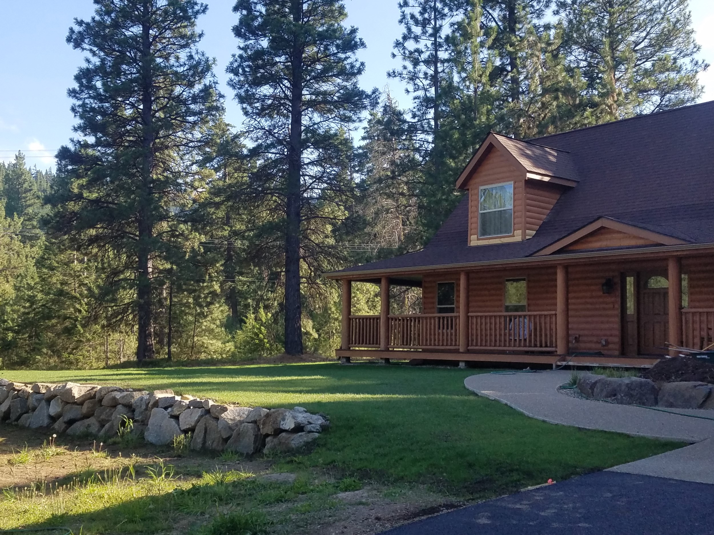 Cle Elum Front Yard Home Remodel
